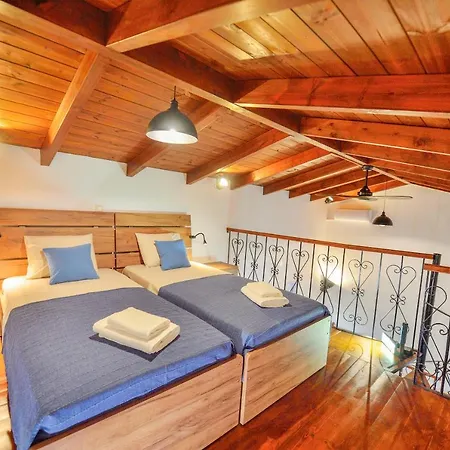 Holiday home Plokamos House *